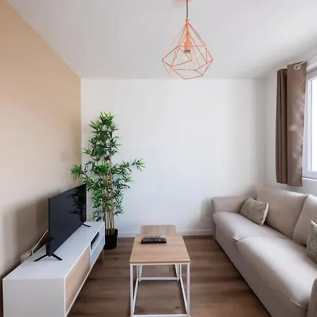 L'escapade Strasbourgeoise - Magnifique Petit T2 Refait A Neuf